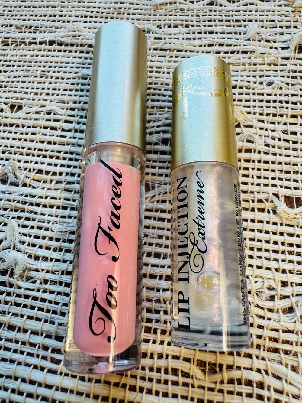 Too Faced Lip Gloss Duo - Lip Injection Extreme Clear & Naked Dolly La Crème